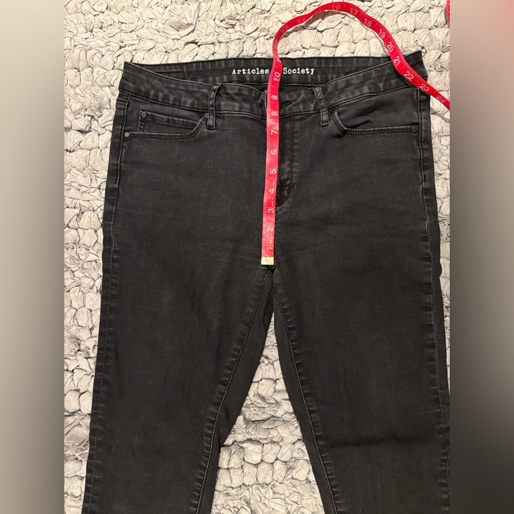 Articles Of Society Faded Black Skinny Jeans with Raw Hem - Picture 8 of 9